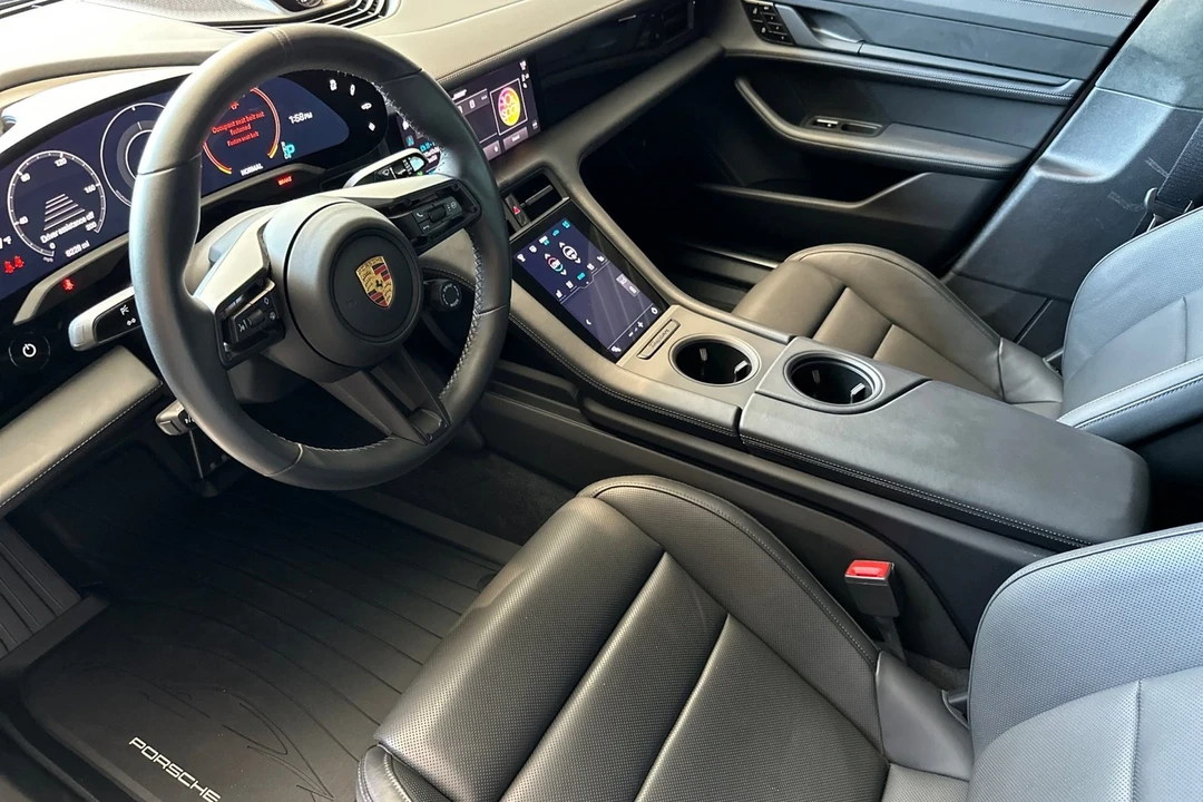 2020 Porsche Taycan Turbo - Image 4 of 21