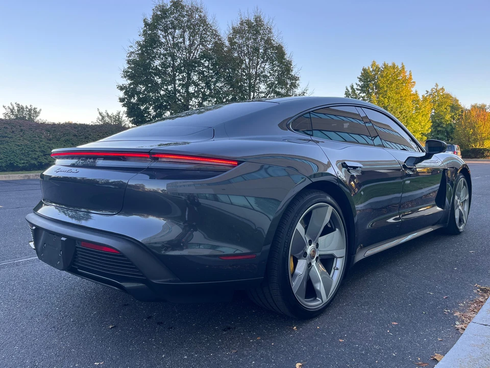 2020 Porsche Taycan Turbo - Image 24 of 31