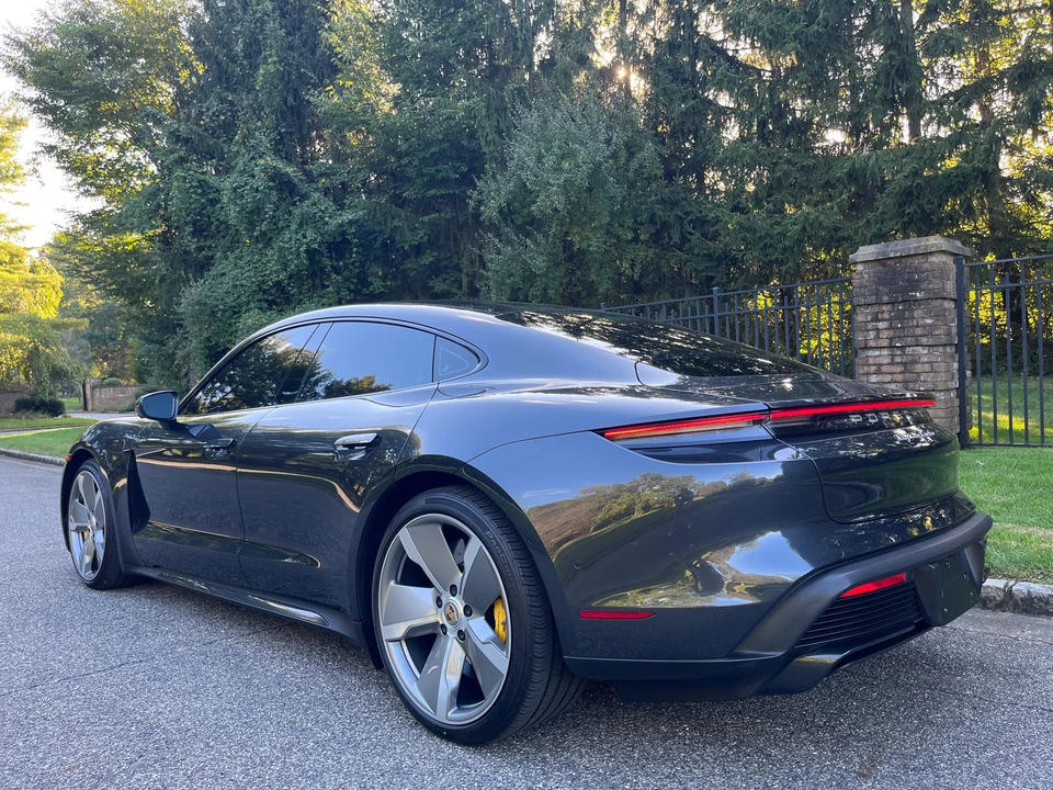 2020 Porsche Taycan Turbo - Image 17 of 31