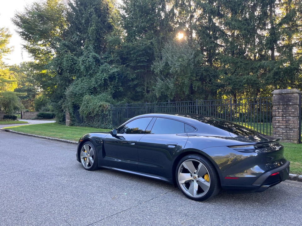 2020 Porsche Taycan Turbo - Image 16 of 31