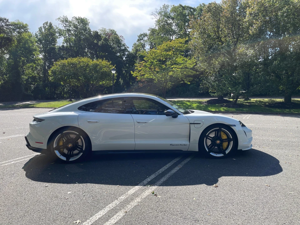 2020 Porsche Taycan Turbo - Image 24 of 31