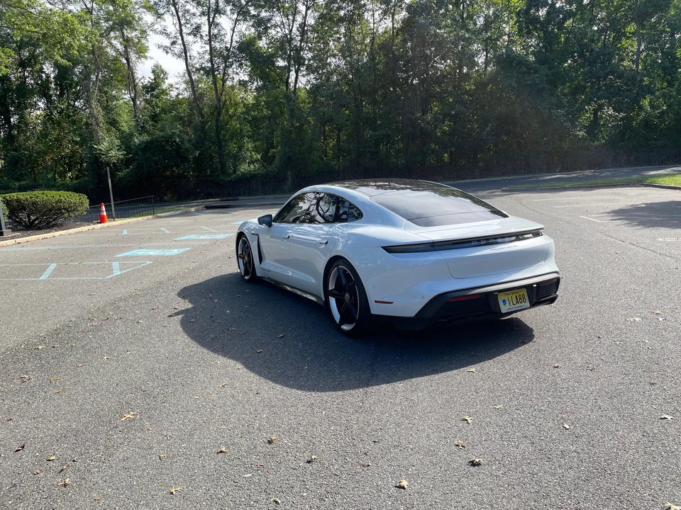 2020 Porsche Taycan Turbo - Image 16 of 31