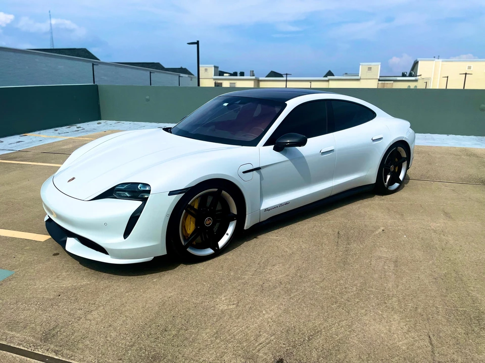 2020 Porsche Taycan Turbo - Image 13 of 31