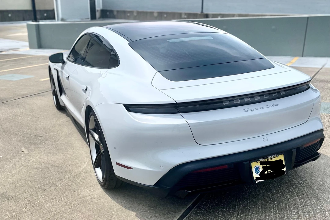 2020 Porsche Taycan Turbo - Image 17 of 31