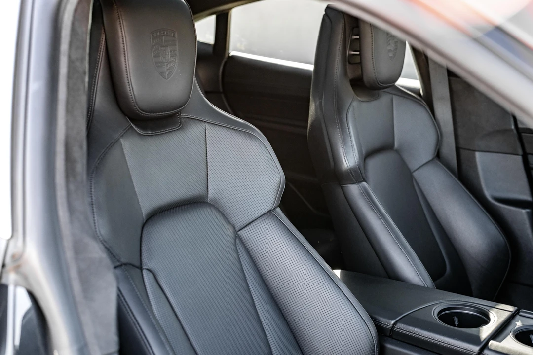 2020 Porsche Taycan Turbo - Image 25 of 31