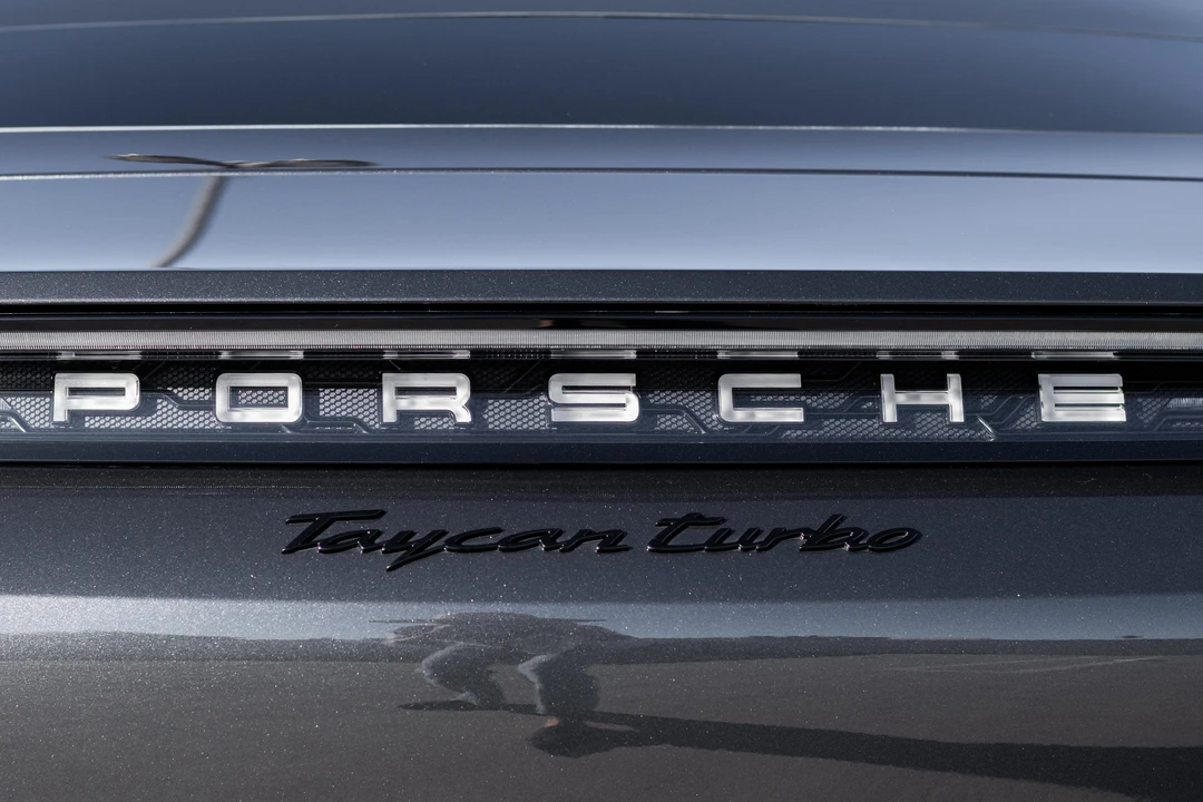 2020 Porsche Taycan Turbo - Image 11 of 31
