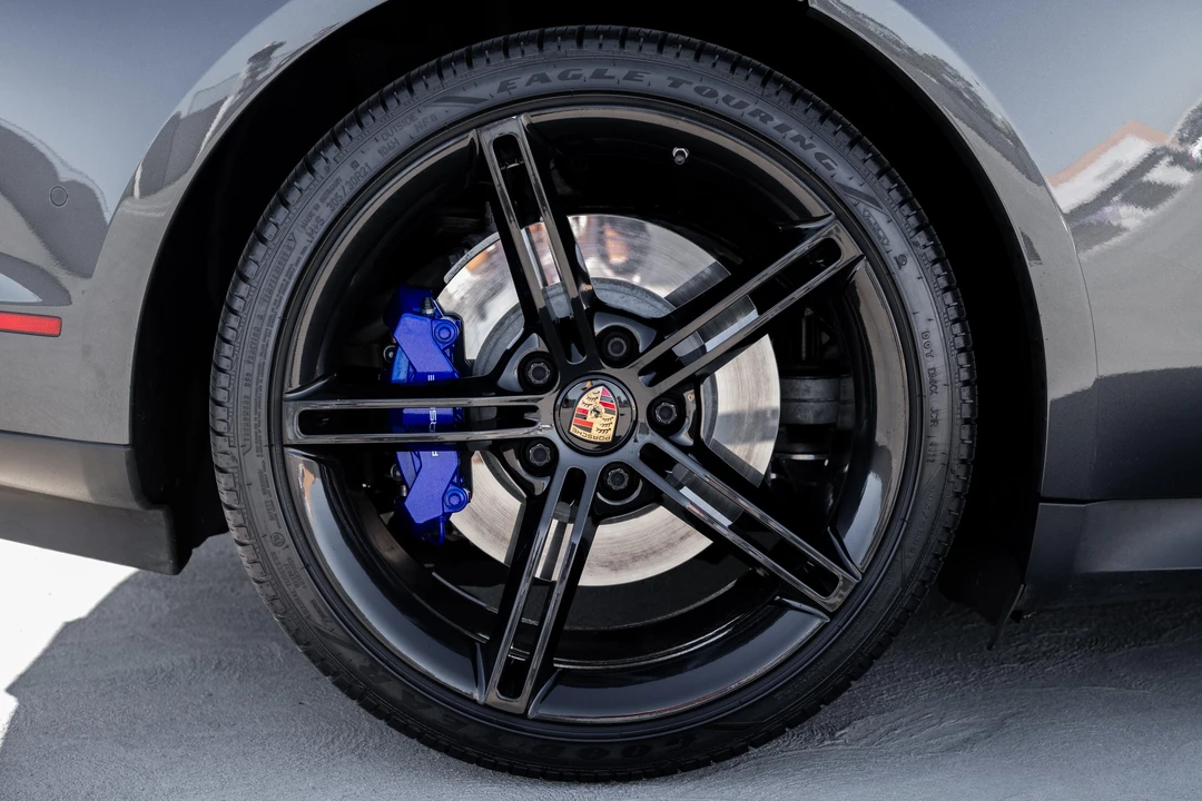 2020 Porsche Taycan Turbo - Image 15 of 31