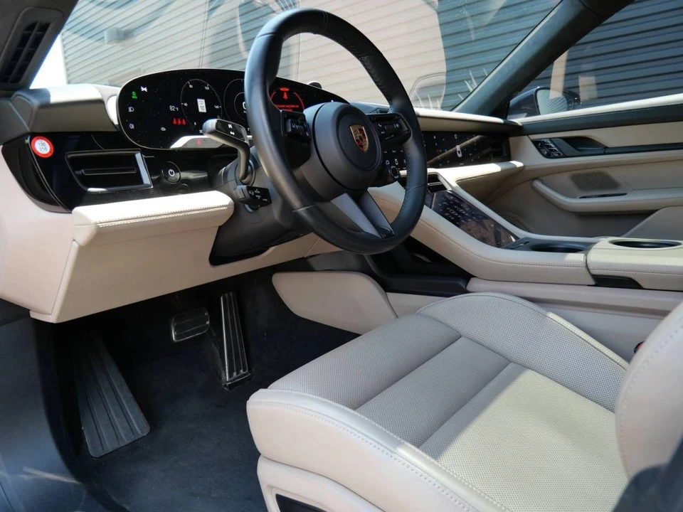 2020 Porsche Taycan Turbo - Image 4 of 5