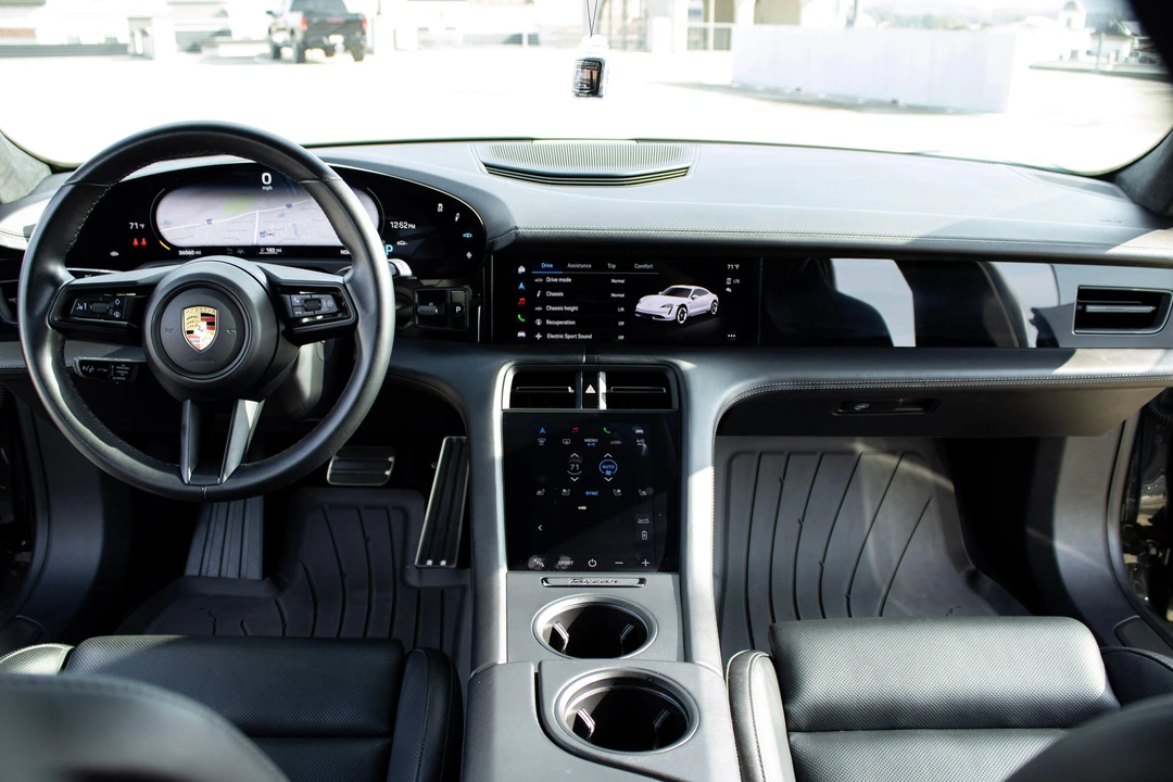 2020 Porsche Taycan Turbo - Image 29 of 31