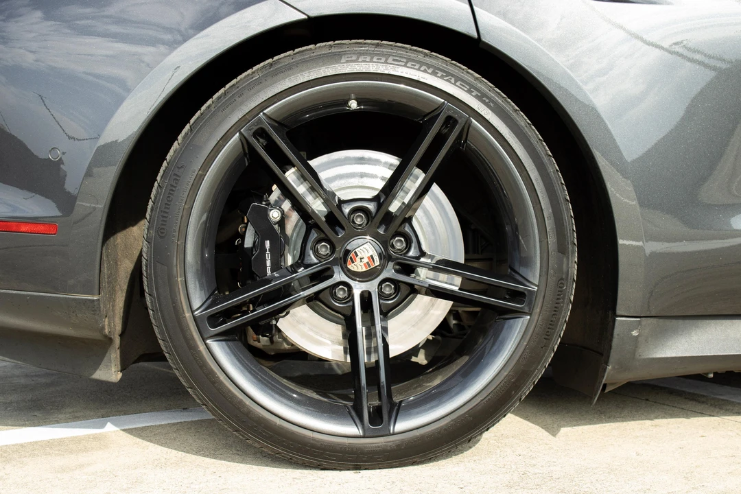 2020 Porsche Taycan Turbo - Image 26 of 31