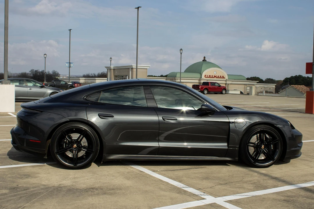 2020 Porsche Taycan Turbo - Image 3 of 31