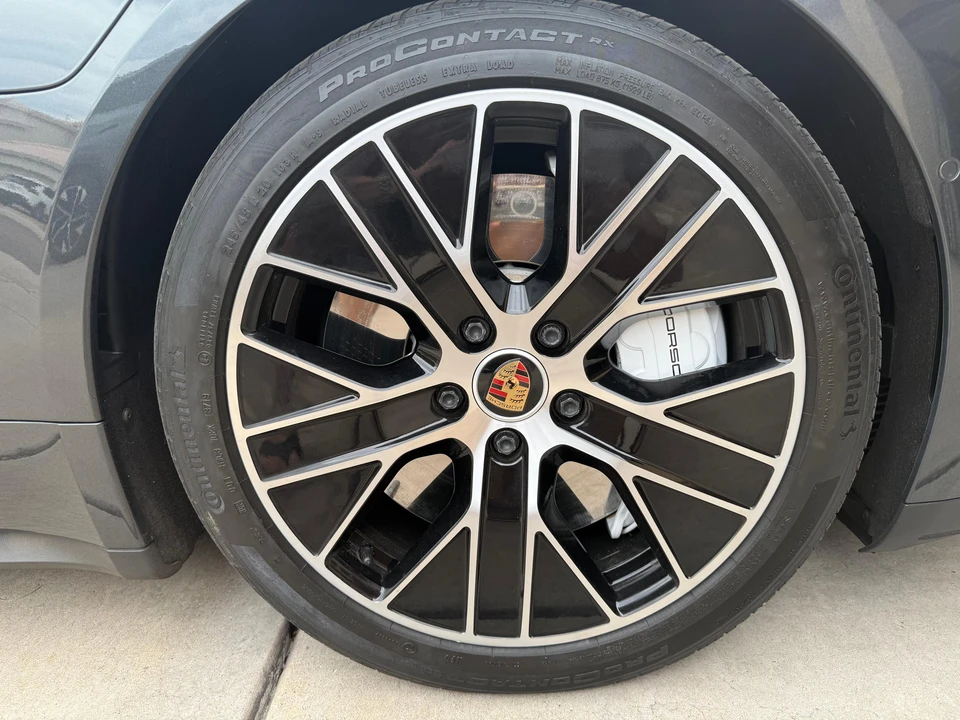 2020 Porsche Taycan Turbo - Image 24 of 31