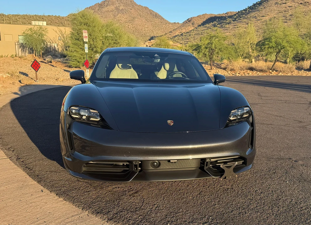 2020 Porsche Taycan Turbo - Image 17 of 31