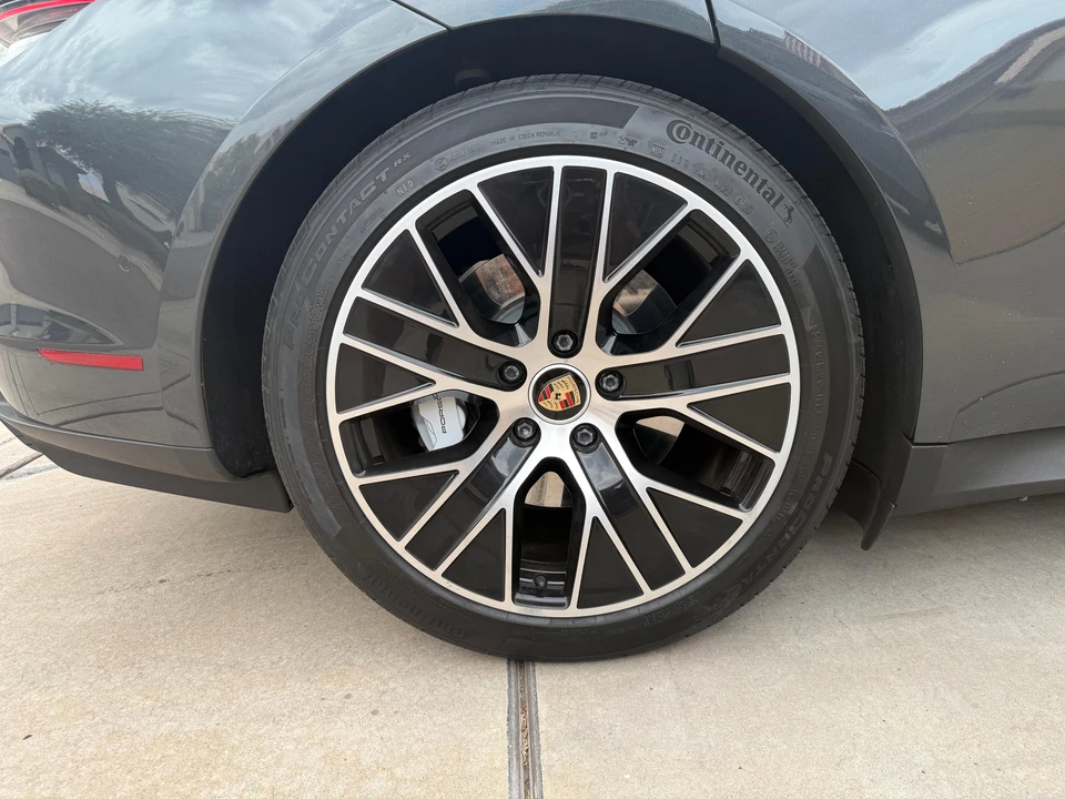 2020 Porsche Taycan Turbo - Image 23 of 31