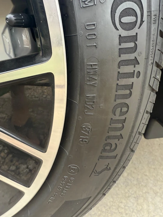 2020 Porsche Taycan Turbo - Image 27 of 31