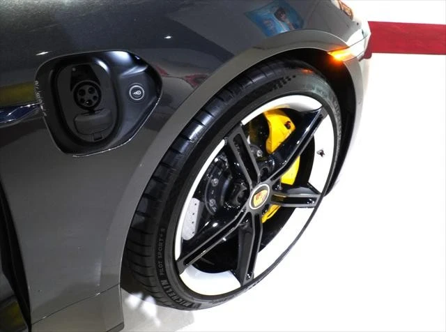 2020 Porsche Taycan Turbo - Image 8 of 12