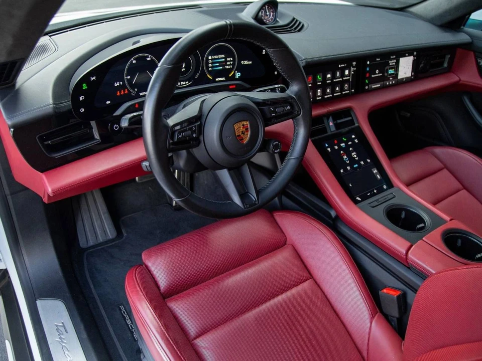 2020 Porsche Taycan Turbo - Image 4 of 5