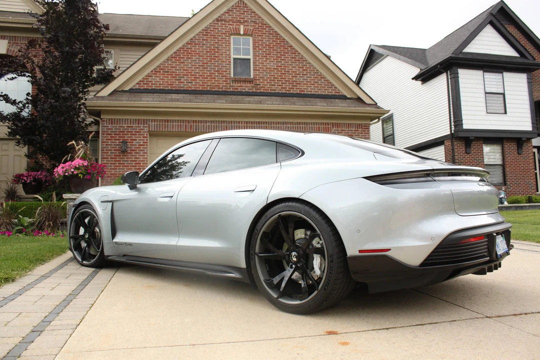 2020 Porsche Taycan Turbo - Image 13 of 31