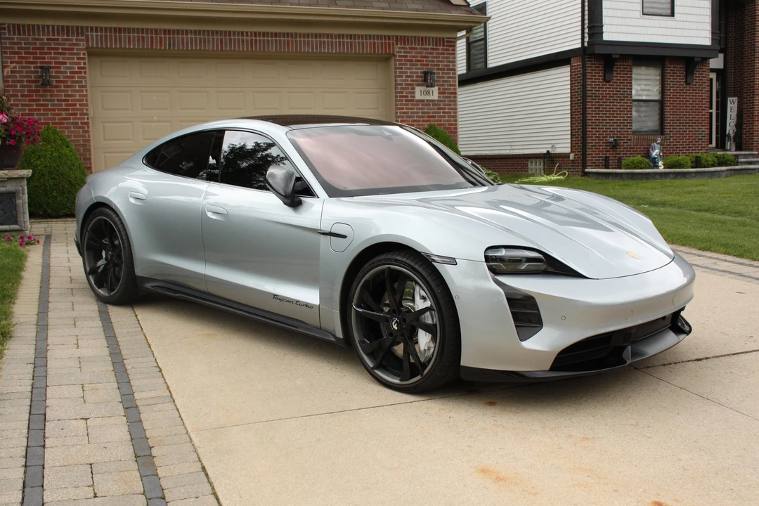 2020 Porsche Taycan Turbo - Image 18 of 31