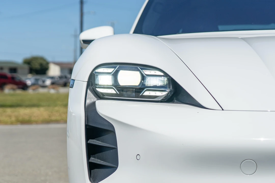 2020 Porsche Taycan Turbo - Image 9 of 31