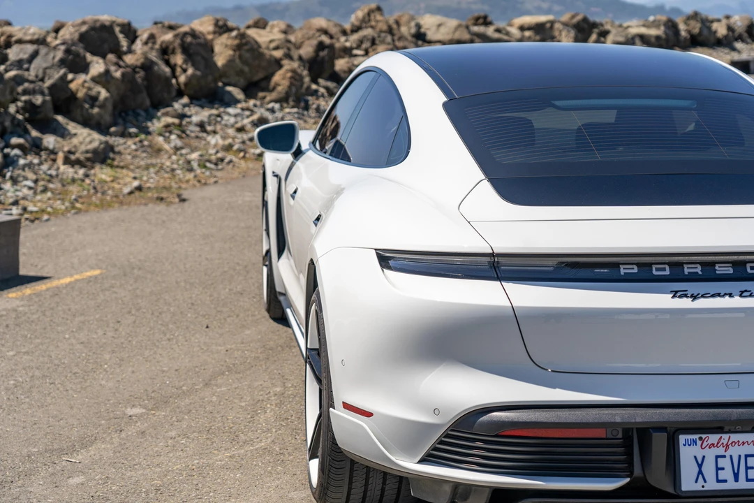 2020 Porsche Taycan Turbo - Image 16 of 31