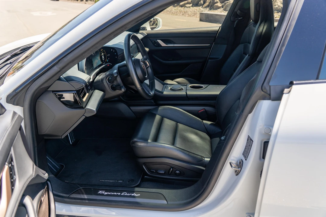 2020 Porsche Taycan Turbo - Image 29 of 31