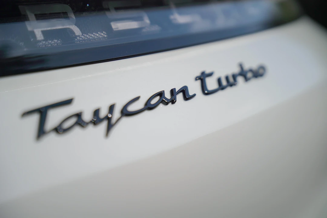 2020 Porsche Taycan Turbo - Image 18 of 31