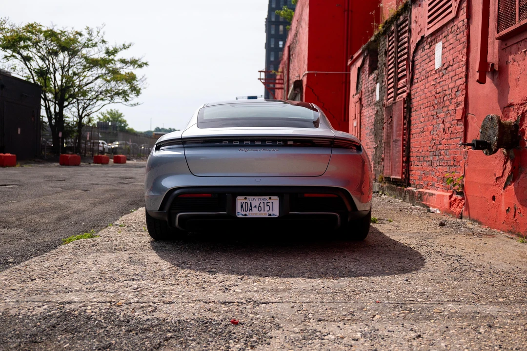 2020 Porsche Taycan Turbo - Image 11 of 31