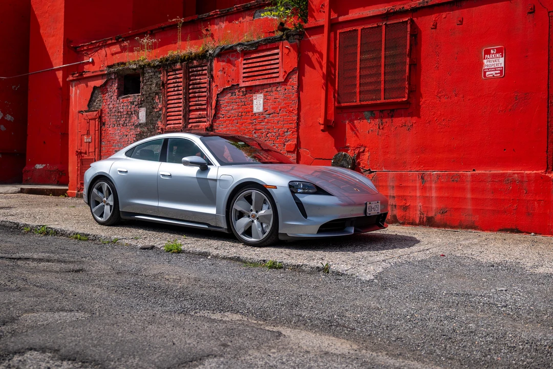 2020 Porsche Taycan Turbo - Image 18 of 31