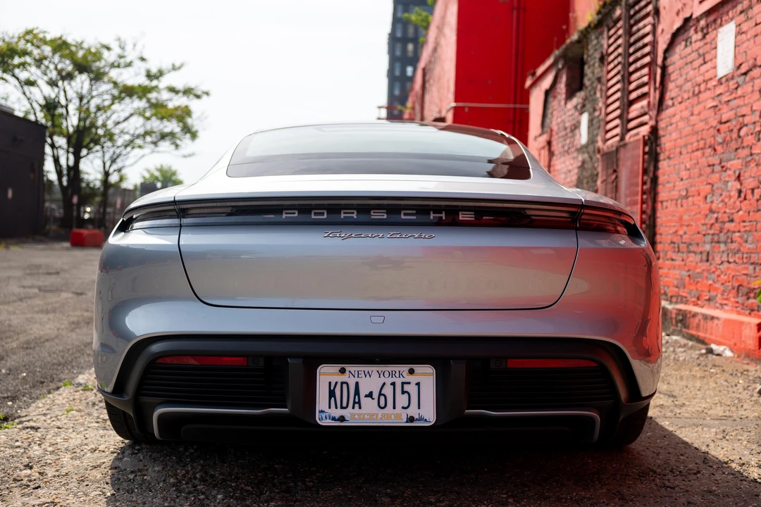 2020 Porsche Taycan Turbo - Image 14 of 31
