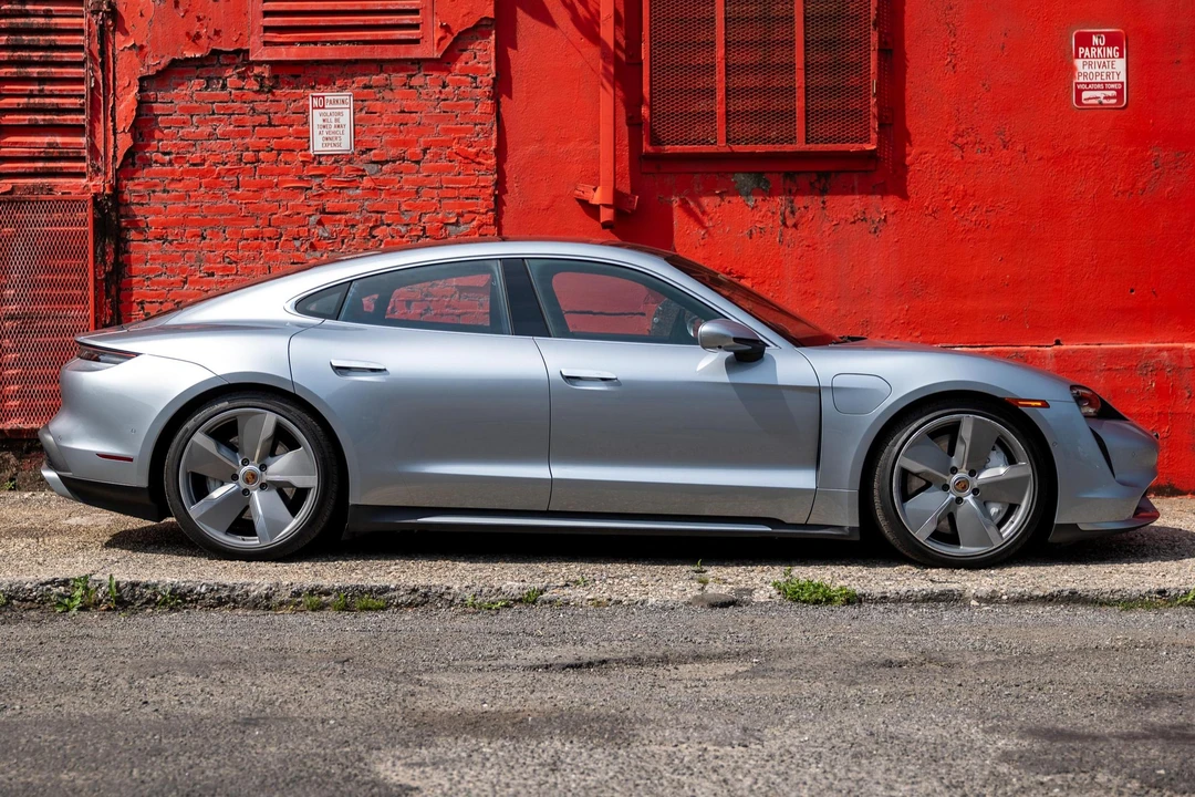 2020 Porsche Taycan Turbo - Image 3 of 31