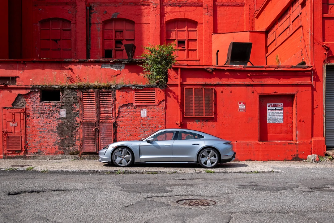 2020 Porsche Taycan Turbo - Image 7 of 31
