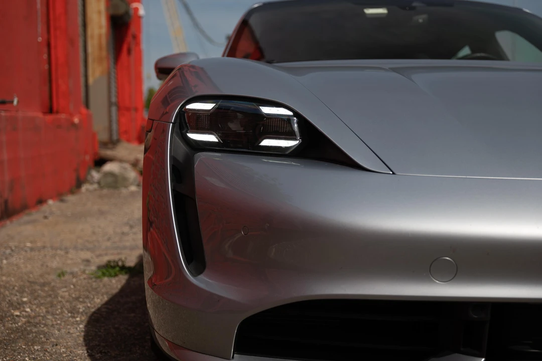 2020 Porsche Taycan Turbo - Image 24 of 31