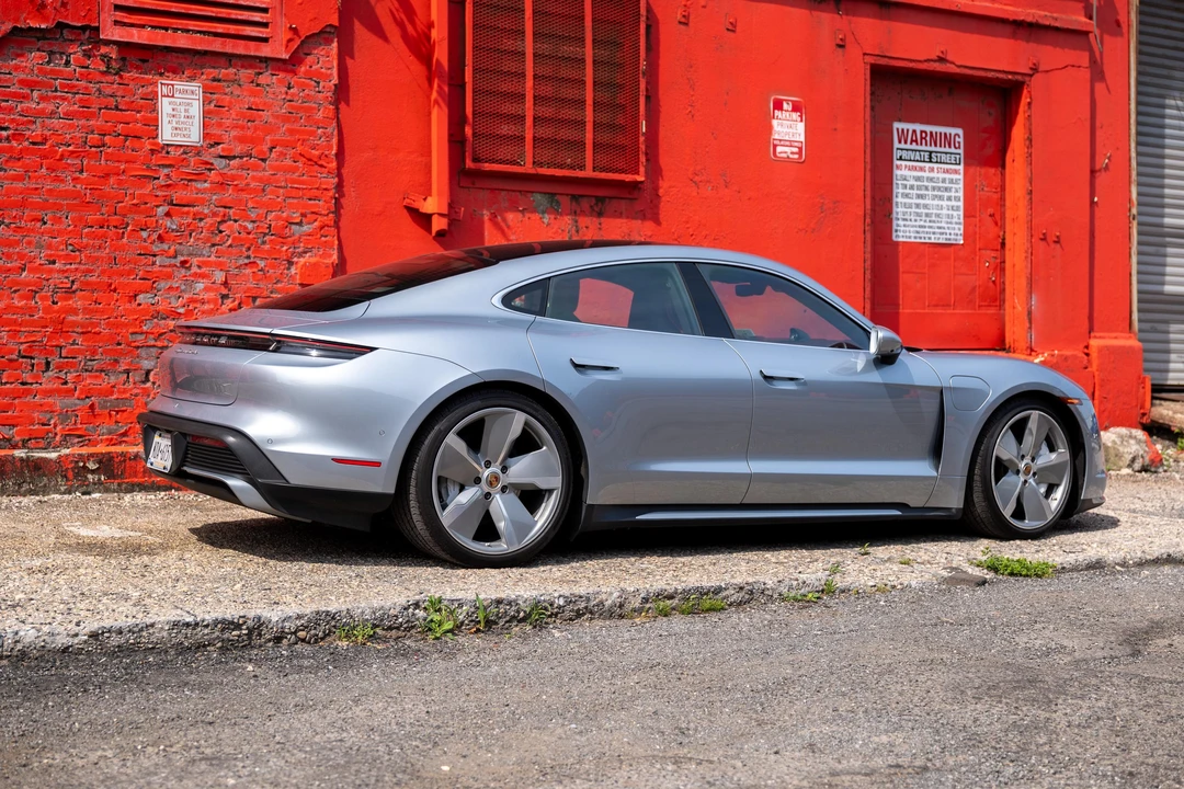 2020 Porsche Taycan Turbo - Image 16 of 31