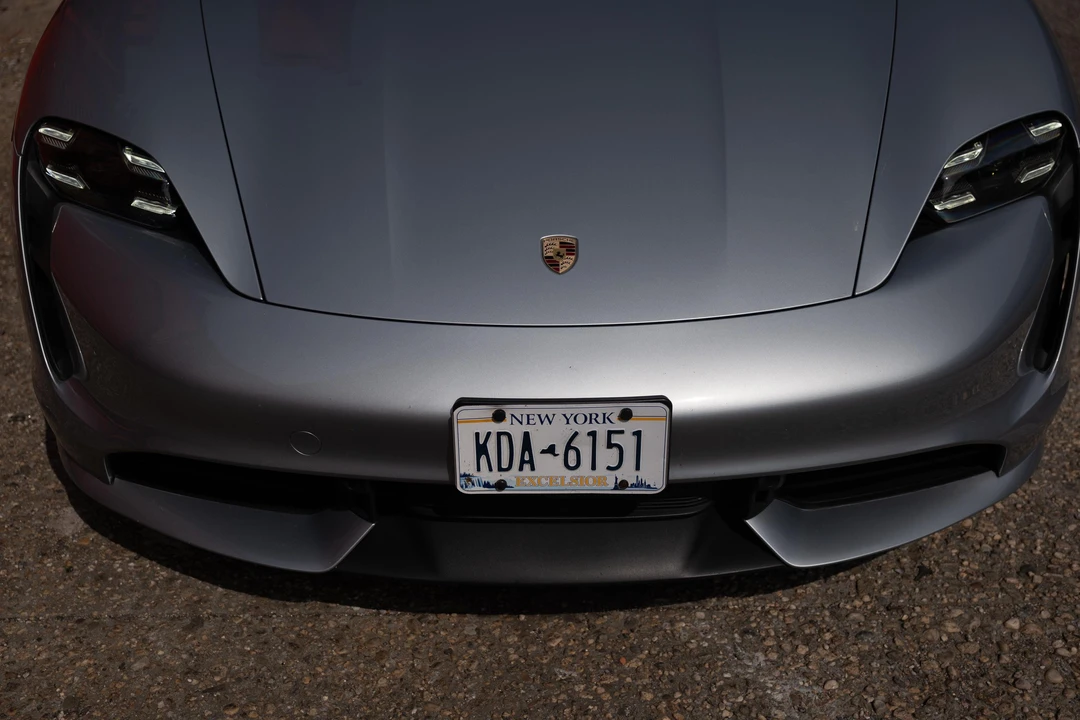 2020 Porsche Taycan Turbo - Image 26 of 31
