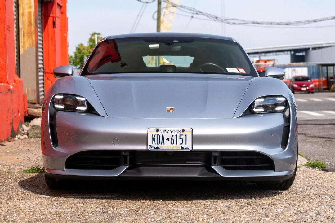 2020 Porsche Taycan Turbo - Image 2 of 31