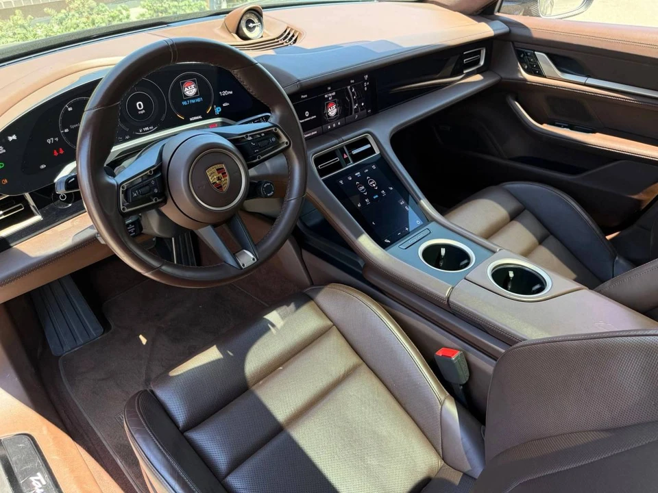 2020 Porsche Taycan Turbo - Image 4 of 5