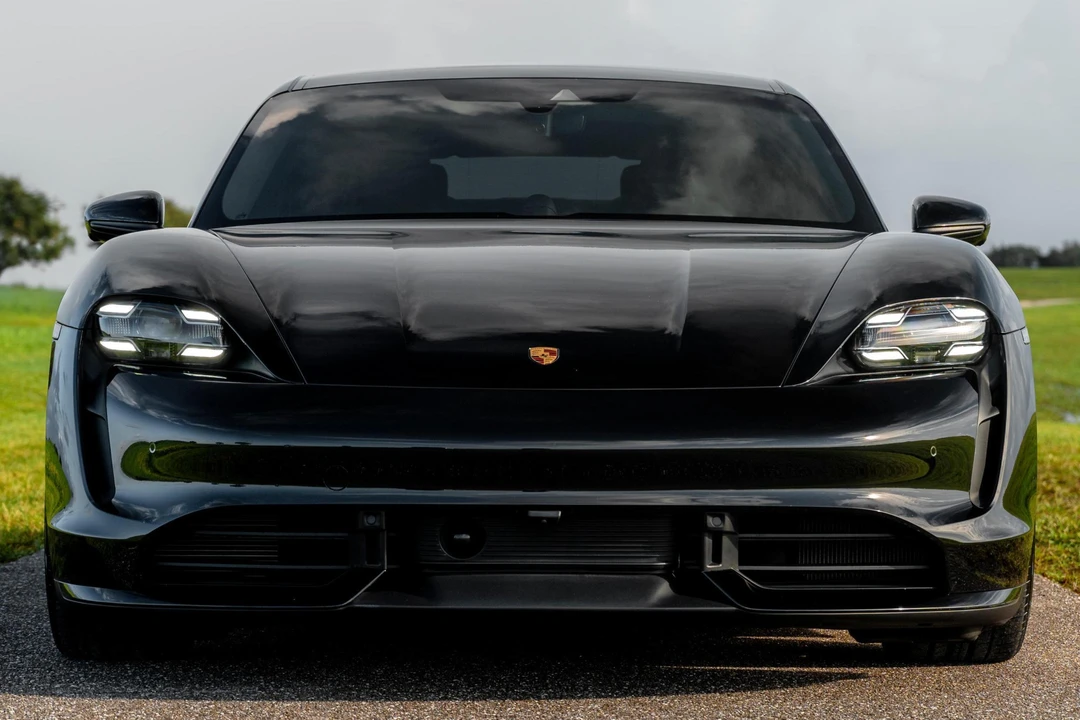 2020 Porsche Taycan Turbo - Image 2 of 31