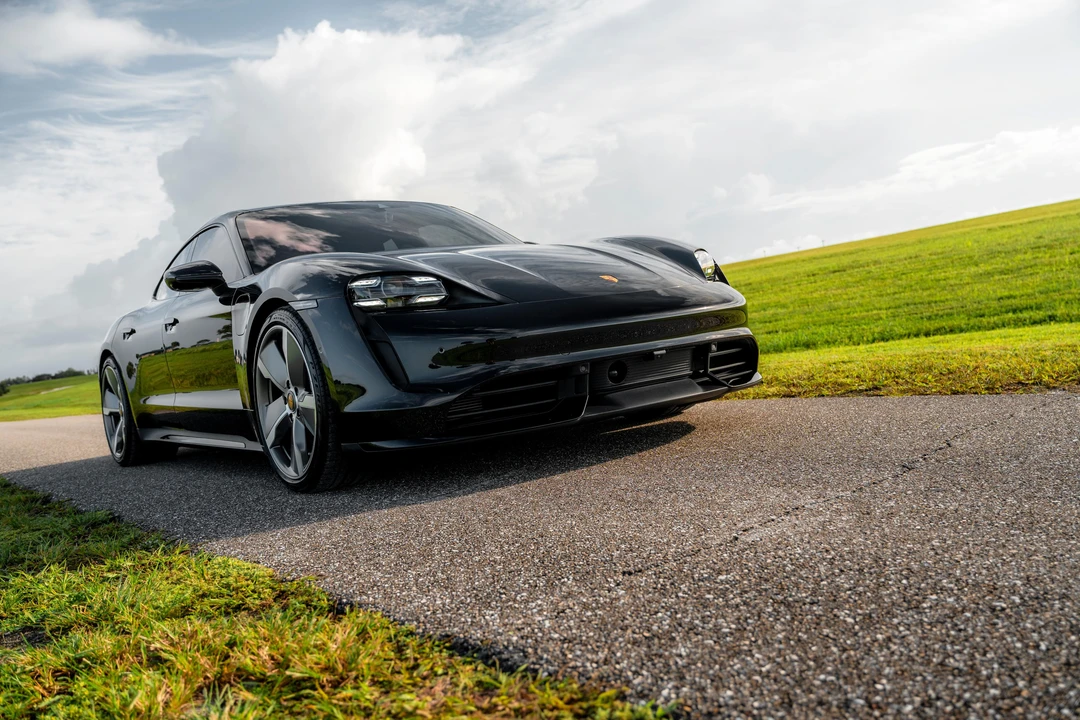 2020 Porsche Taycan Turbo - Image 14 of 31