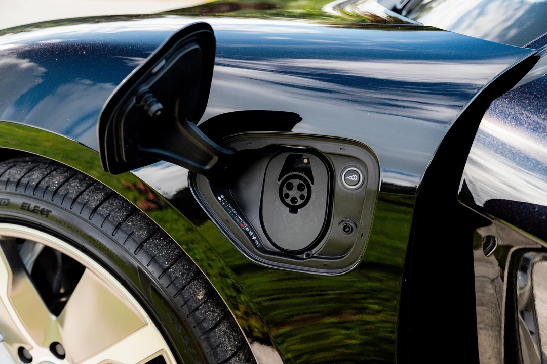 2020 Porsche Taycan Turbo - Image 25 of 31