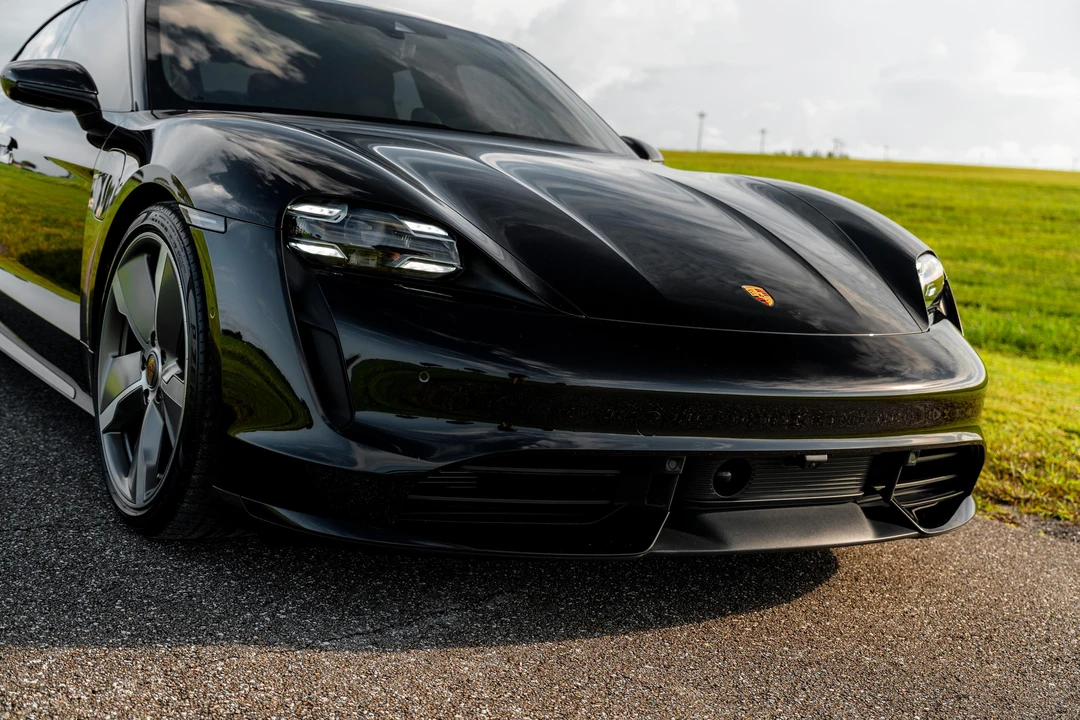 2020 Porsche Taycan Turbo - Image 20 of 31