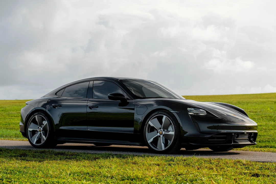 2020 Porsche Taycan Turbo - Image 11 of 31