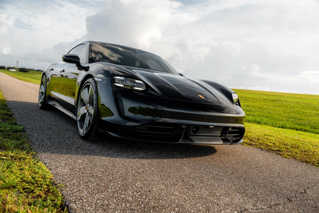 2020 Porsche Taycan Turbo - Image 15 of 31
