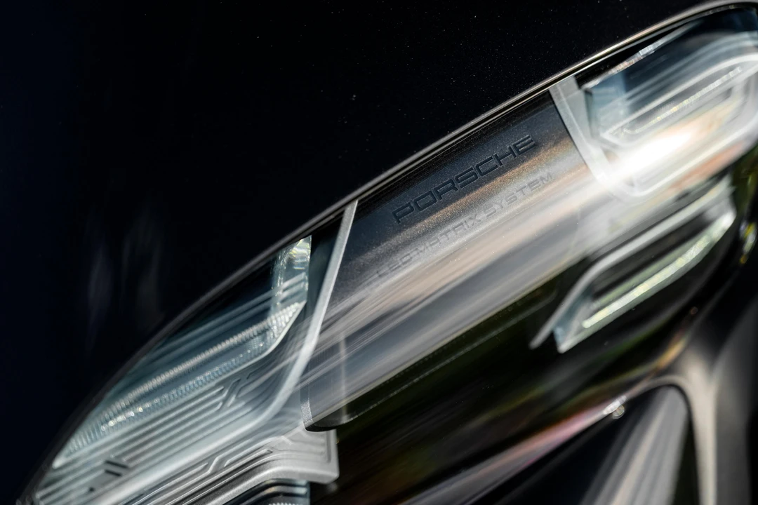 2020 Porsche Taycan Turbo - Image 24 of 31