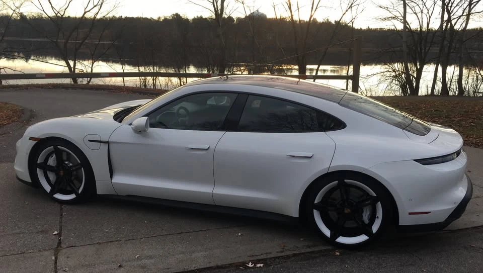 2020 Porsche Taycan - Image 3 of 7