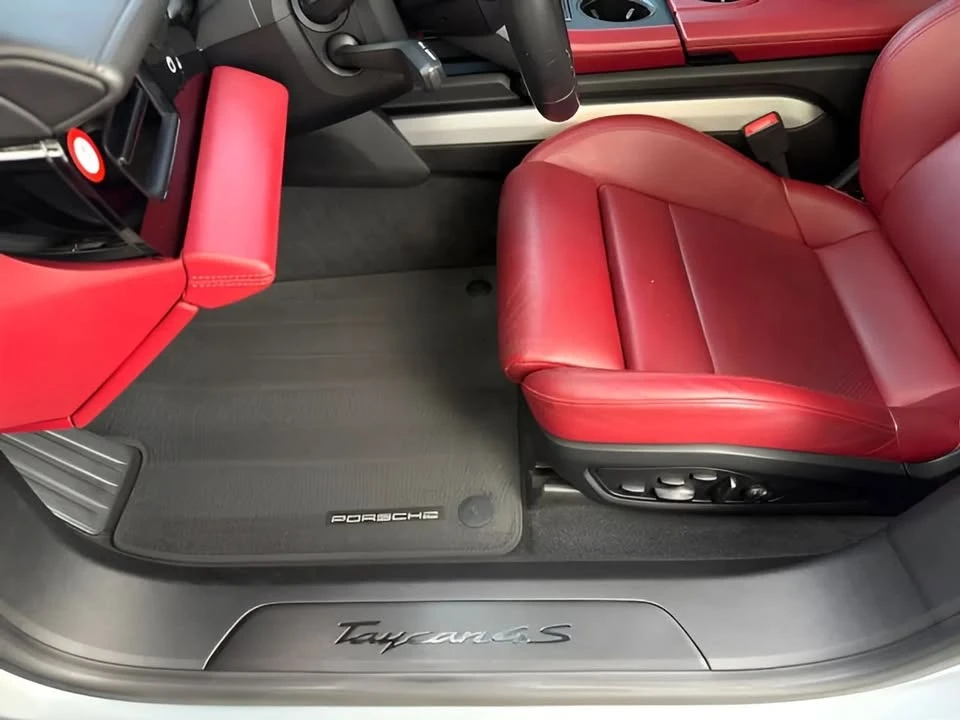 2020 Porsche Taycan - Image 12 of 20