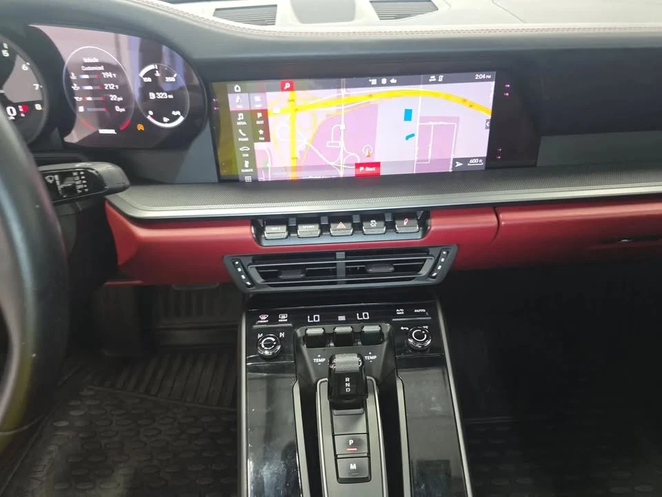 2020 Porsche 992 Carrera - Image 11 of 18