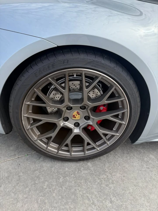 2020 Porsche 992 Carrera 4S - Image 10 of 20