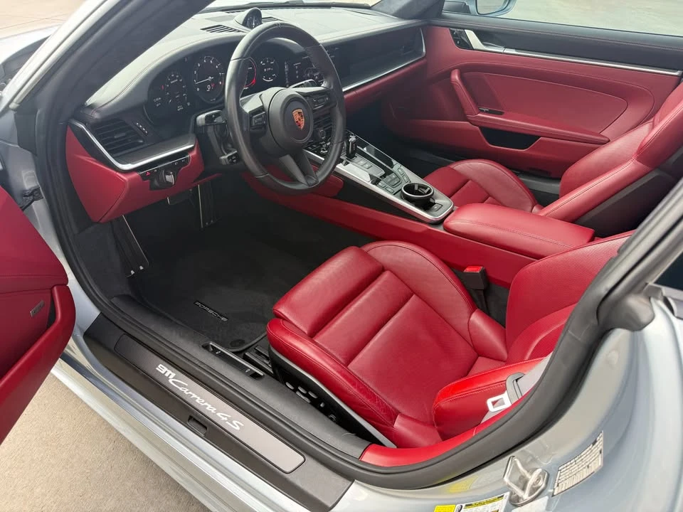 2020 Porsche 992 Carrera 4S - Image 13 of 20