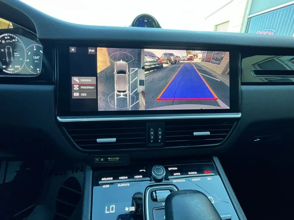 2020 Porsche 9Y0/9Y3 Cayenne - Image 8 of 16